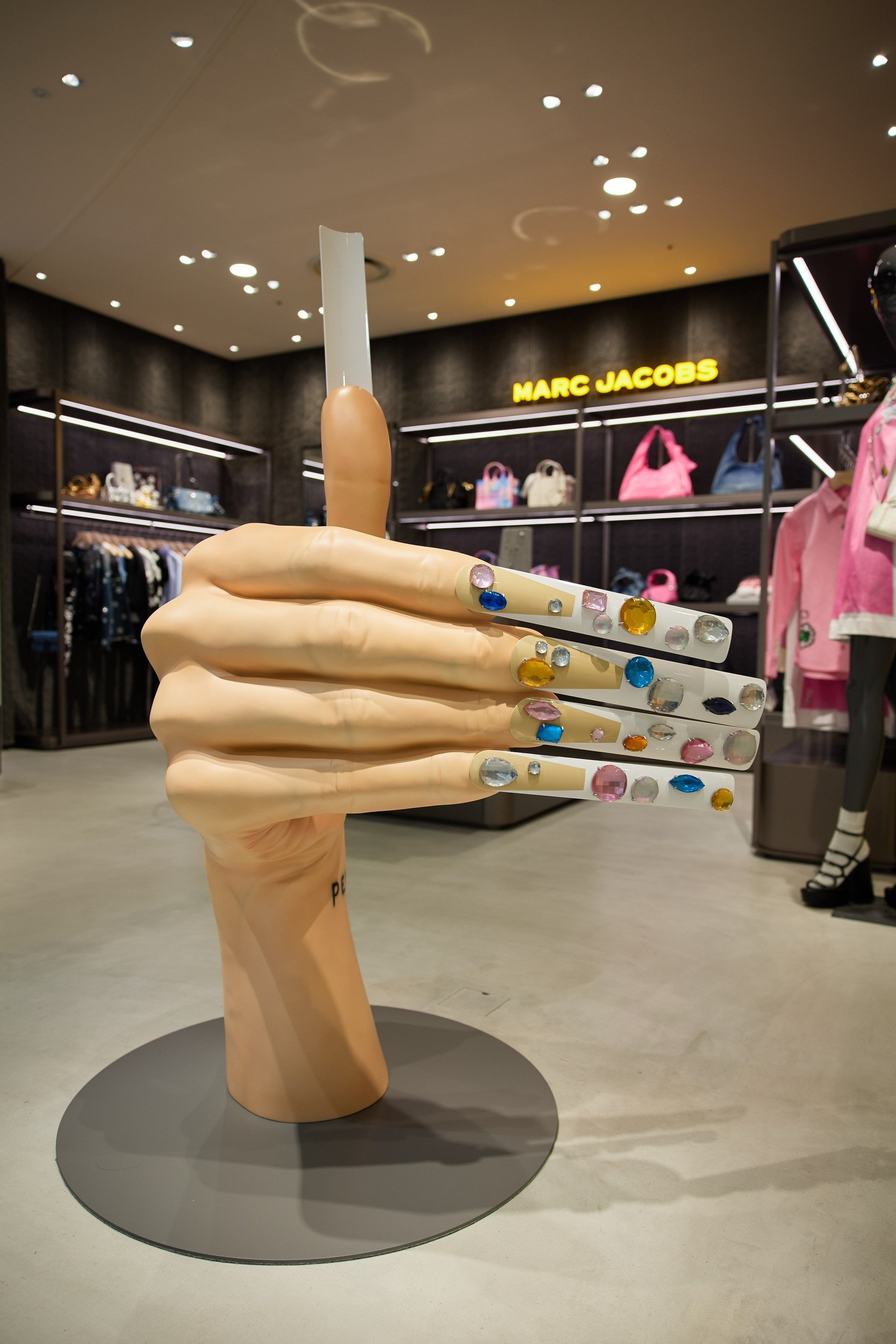 マーク ジェイコブス】阪急うめだ本店にて「MARC JACOBS SPRING