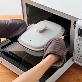 【KEYUCA】酷暑の夏のキッチンも火を使わず快適に　電子レンジで直火のような焼き目がつく「簡単レンジグリル」2種が新発売