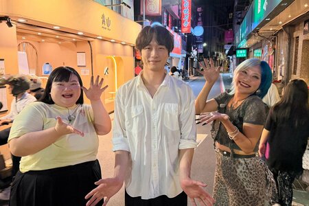 坂口健太郎が海外ロケに電撃参戦「楽しく汗をかきながら撮影をして、楽しい時間でした」大人気チェーン店の台湾限定グルメを爆食い＆ガチ勝負