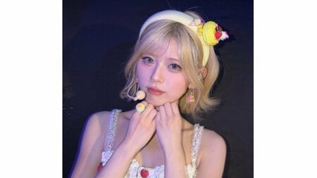 「絶対バレるよ！」NiziU・RIKU変装なしでディズニーシーを満喫！アナ雪エリアに溶け込む姿に「ディズニーキャラ並みに可愛い・・・」