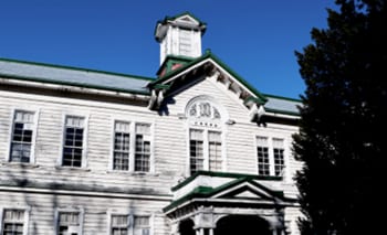 2026さっぽろ雪まつり 大通会場7丁目 「HBC広場」大雪像　北海道大学 古河講堂~「光は、北から」北海道大学創基 150 周年~ に決定!