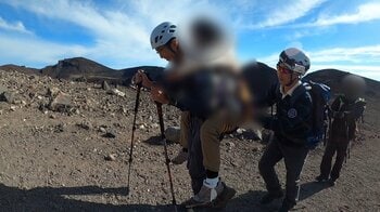 【緊迫】富士山・山岳遭難救助隊に密着　山頂付近で下山困難者続出　隊長の思い…「少しでも不安を感じたら勇気ある下山を」
