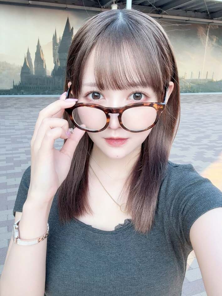 【画像6枚】ハリー・ポッターのような佐藤ノアのメガネ姿を見る