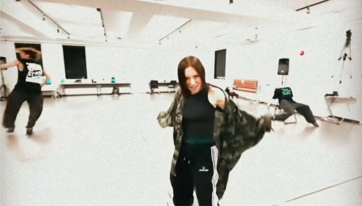 最高点が止まらない」浜崎あゆみ リハ動画で“Lv46ラスト”の姿を披露