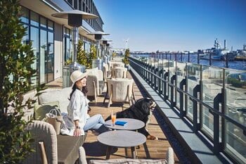 【インターコンチネンタル横浜Pier 8】レストラン＆バー「Larboard」のテラスにて、4月24日（金）よりドッグフレンドリーサービスを開始
