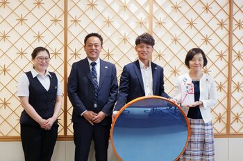 【株式会社カーサービス山形】高齢化率38.6%の酒田市に、見やすい80cmミラーを。カーサービス山形、社員募金で交通安全に貢献（3都市目）