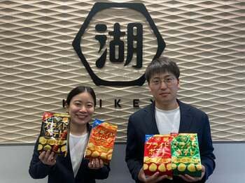 唯一の死角「連食性」を克服！10年目の「湖池屋プライドポテト」が常識破りの大刷新。大人を唸らせる新定番「情熱コンソメ」を加え、プレミアムと日常の“両取り”へ挑む、超絶難易度の開発ストーリー。