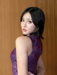 「抜群のプロポーション」　王林デコルテあらわなルームウェアでバレンタイン満喫！あざとかわいいウインクショットに反響