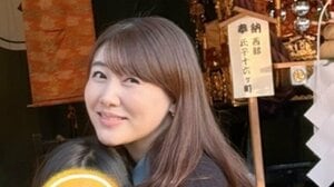 2児の母・安めぐみ 新年の挨拶と共に家族で浅草へ！愛娘を膝に抱く親子3ショットなどお正月ショットに「今年も良い写真」と反響
