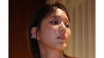 「女神降臨」本田翼 美肩際立つオフショルドレス姿を披露！豪華ジュエリーをまとい上品なたたずまいに反響「神々しすぎて直視できない！」