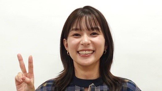 芳根京子 トロフィーを手にはじける笑顔で喜び報告「また瀧なつに会いたい」「ほっこりキュンをありがとう」ドラマ『波うららかに、めおと日和』で『主演女優賞』受賞