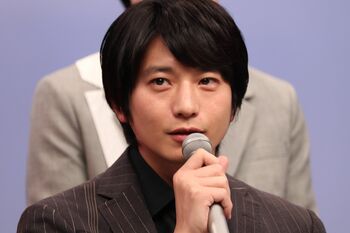 向井理の足の裏に危機！？裸足で外を走り回るハードな撮影にある秘策で挑む！