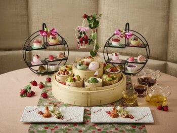 【ロイヤルパークホテル】いちごとの絶妙なハーモニーを楽しむ「ストロベリーカーニバル」新年1/9より開催！