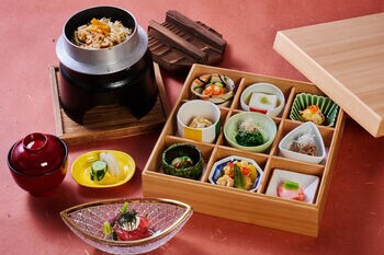 【ホテルグランヴィア大阪】2026年のトレンド「豆皿」で、少しずつ色々楽しむ和食ランチ　1日20食限定「豆皿と釜炊御膳」が新登場！