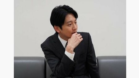 【どちら派？】メロい向井理orおちゃめな向井理 2種類のオフショがファンを悩ます！「どちらも良きですぅぅぅ」「選べるわけない」『ヤンドク！』