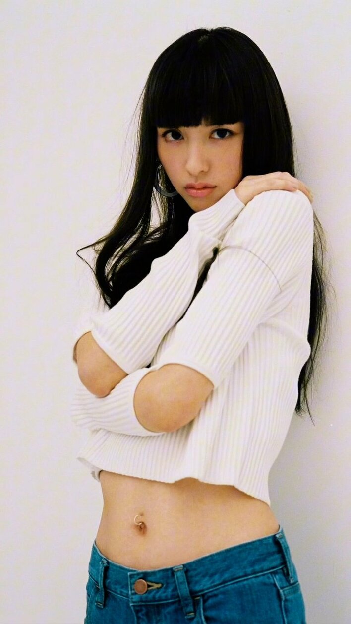 ハニーミー♡鈴木えみ着画 変わらなすぎ」鈴木えみ 10年前の美スタイル写真にファン騒然！タイツ