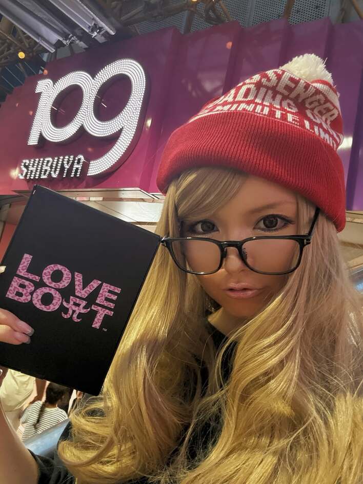 あの頃のまんま」益若つばさ 平成ギャルメイクで渋谷に降臨！当時の