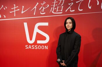 板垣李光人 “サラツヤ髪”の秘訣は？「お風呂上がりはバタバタで…」細かなヘアケア事情を明かす