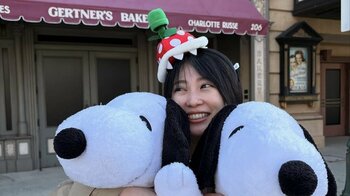 「ガチ泣きして･･･」志田未来 USJでの涙目ショットに反響！泣いてしまった理由に「泣きたい気持ちわかる！」「人類史上最高に可愛い赤鼻！」