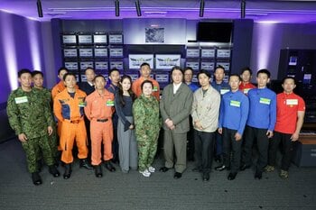 高波が迫り来る座礁船、氷壁から40ｍ滑落、花火が暴発…臨場感あふれるリアルな救出映像が続々『実録！奇跡の救出劇』