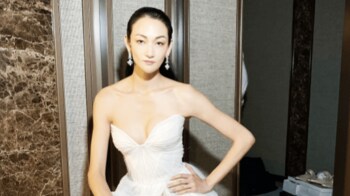 冨永愛の長すぎる脚「同じ人間とは思えない…」純白のウエディングドレスからのぞかせた美脚にファン衝撃！