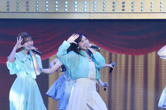 松井珠理奈 キレキレダンスで会場魅了「パレオはエメラルド」披露