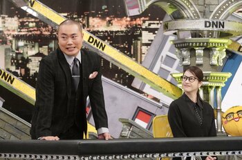 高額の借金を抱えることになった松本若菜＆ハナコ・岡部大…究極の2択にノリノリで挑む松本に「ギャンブルじゃないのよ」（岡部）