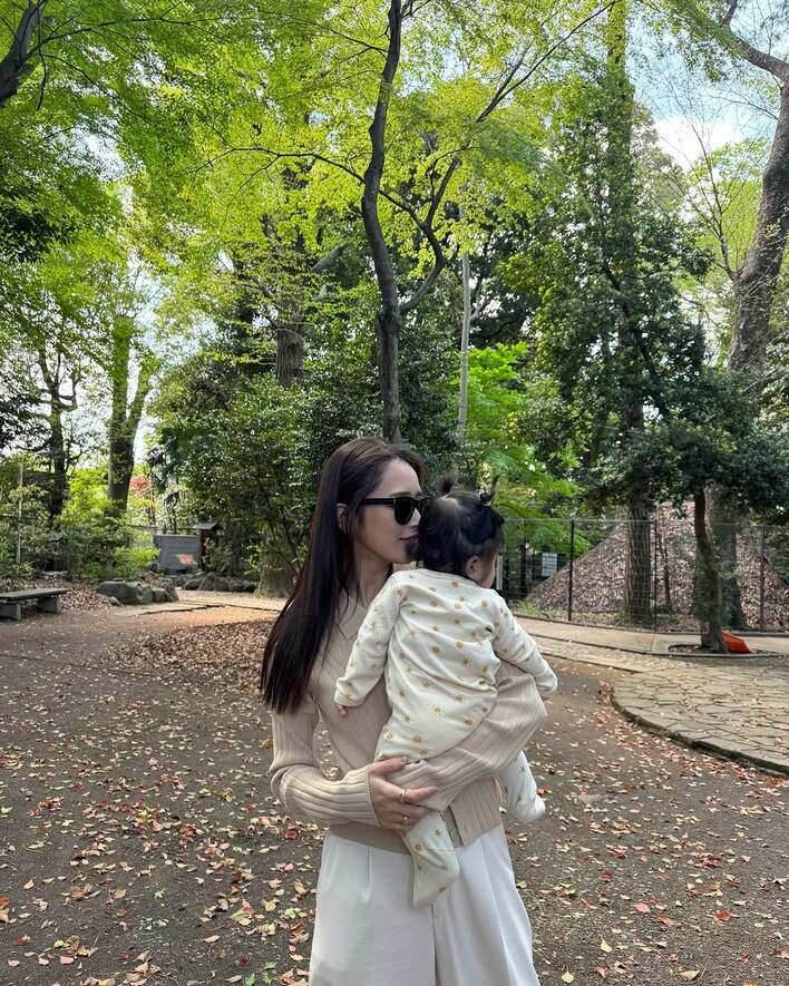 近藤千尋さんTV着用☆SOLOTEXツイルタックフリルジャンパースカート 200 今年で結婚10年」3児の母・近藤千尋 夫・ジャンポケ太田＆三女と神社