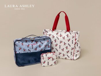 【LAURA ASHLEY】英国の象徴「近衛兵」をモチーフにした人気柄「ヴィンテージ ソルジャー」がトラベルアイテムに！7月1日（水）より公式オンラインストアにて先行販売開始
