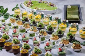 【ウェスティンホテル東京】「デザートブッフェ - MATCHA SYMPHONY～抹茶の香りに包まれて、野点の優雅な饗宴～ 」京都・宇治や愛知・西尾など上質な抹茶を使用した初夏のデザート約20種類