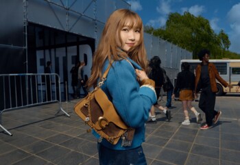 コーチ、Fall 2026 キャンペーン "Live Your Story (あなたの物語が動き出す) ” スタイルと音楽を通じて、自己表現をリアルなつながりへと広げる新キャンペーン