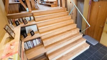 ドアを開けたらすぐ階段…某番組の“匠”が設計した自宅の本気度がスゴかった！終の住処として設計した家を公開『ウラマヨ！』