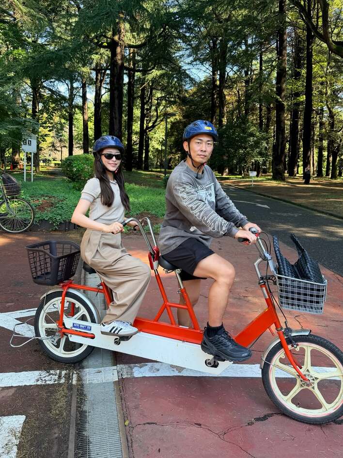 近藤千尋 夫・ジャンポケ太田博久と2人乗り自転車で“最高の朝時間”公開