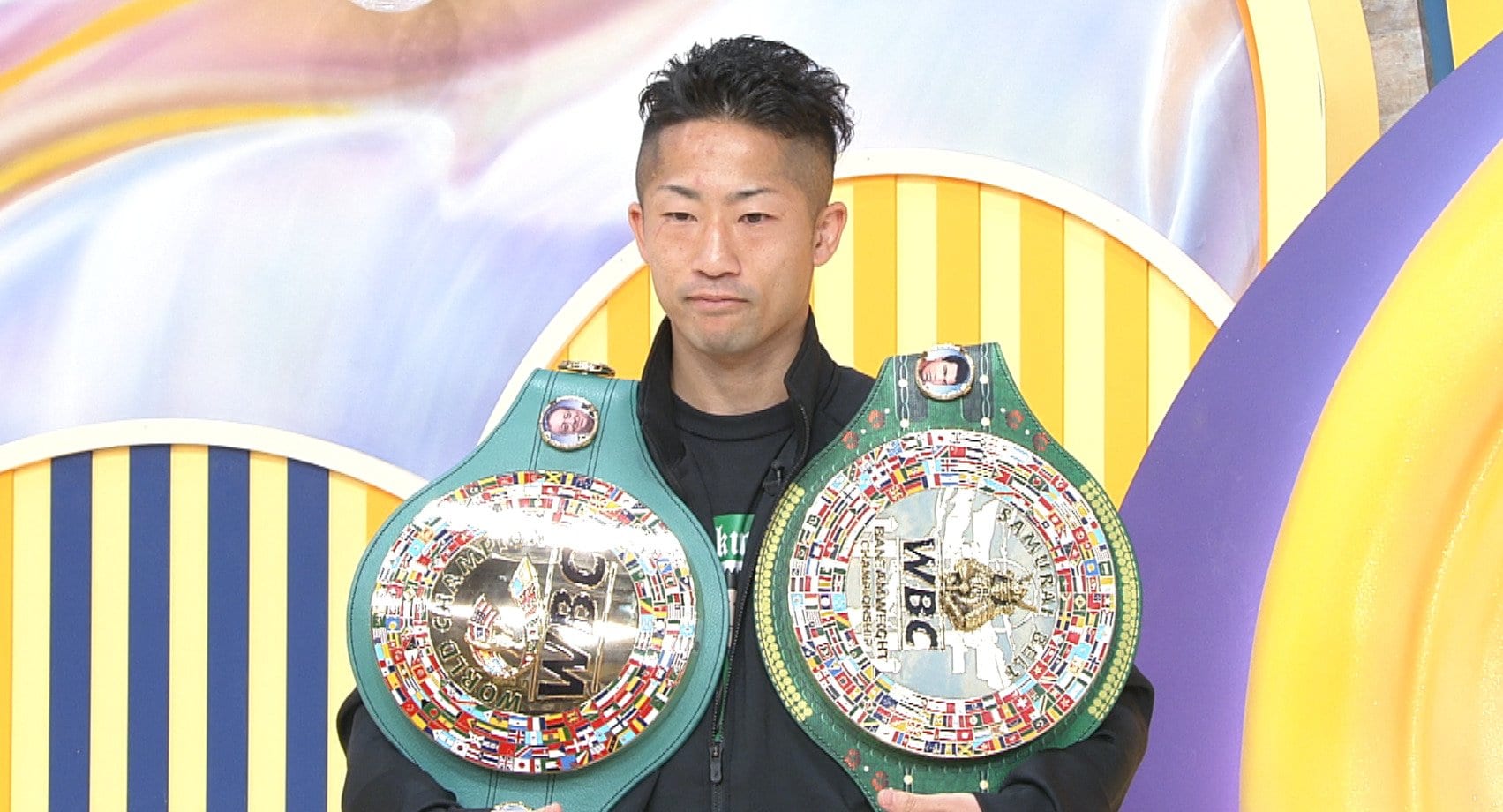 WBC世界タイトル戦 メダル img_40fdcedb7657b23d3c7c27c199