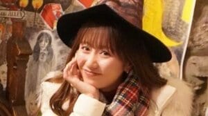 あーりんがビール片手にヨーロッパ満喫！ももクロ佐々木彩夏 ハリポタ聖地巡礼で“惚れ薬”に購入意欲