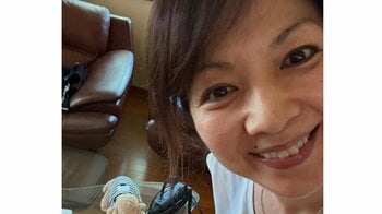 飯島直子「ハマの実家」の部屋を公開！「エアコンのそうじを…」和室や“おしゃれリビング”披露 姉妹ファミレスショットも