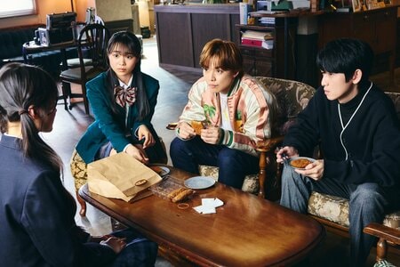 ＜試写室＞『時光代理人』誘拐された男児、土砂崩れ…2話連続ドラマティックが過ぎる物語からの、“思い出のコロッケの味”というハートウォーミング
