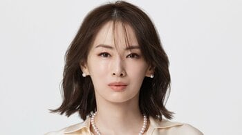 北川景子 娘は「私のジュエリーのラインナップを把握」パールの予約が入っていることを明かす MIKIMOTOのパールをまとったビジュアル公開