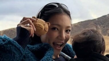 須田アンナ 生後約10ヶ月長男の顔出しショットを公開！“高い高い”で