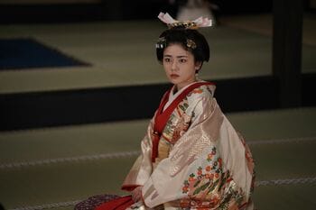 “女の園”で戦う小芝風花に「勇気出る」「カッコイイよ」『大奥』