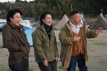 二階堂高嗣 後輩・川島如恵留と私服＆自前ギア持ち込みで“がち”キャンプ！手慣れたテント設営＆まき割り、絶品キャンプ飯作りを披露