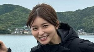 長濱ねる 故郷・五島列島で大自然を満喫！巨大イカにはしゃぐ姿やごろんと寝そべるリラックスショット公開