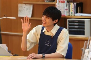 『海のはじまり』川﨑皇輝が第2話より図書館司書・前田俊己役で本格的に登場！「繊細で奥深く、考えさせられるお話に深く引き込まれた」