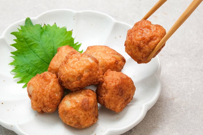 明石の天然鯛を贅沢に。淡路の藻塩が引き立てる、素材を味わう『明石鯛を味わうさつま揚げ』をスナックミーオンラインストアで期間限定発売