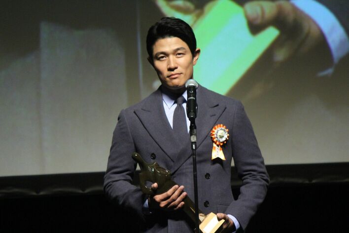 鈴木亮平「10年以上経たないと客観的に見られない」主演作「エゴイスト」への思い