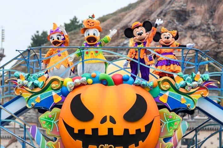 ダッフィーがハロウィン衣装で登場！ディズニーシー グリーティングを
