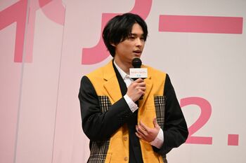 松村北斗 ウラの顔は「ラジオに相づち」七五三掛は「嫌なことがあったらクッション振り回す」