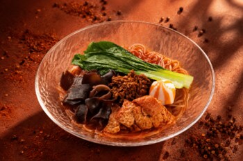 麻辣湯を食べたことがない開発者が挑んだ、想像力だけで作った一杯『冷やし麻辣麺』8月18日(火)より期間限定発売