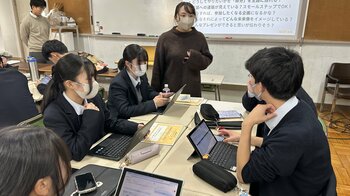 茨城県立水海道第一高校の生徒が「常総みんなの未来EXPO」に出展