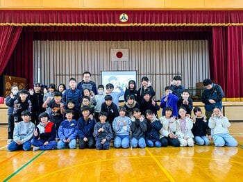 大志小学校5年生62名が参加ペットボトルキャップをアップサイクルしてキーホルダー制作！